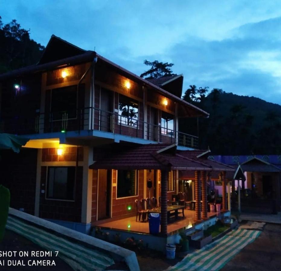 Vamoose River Edge Kalasa Exterior foto